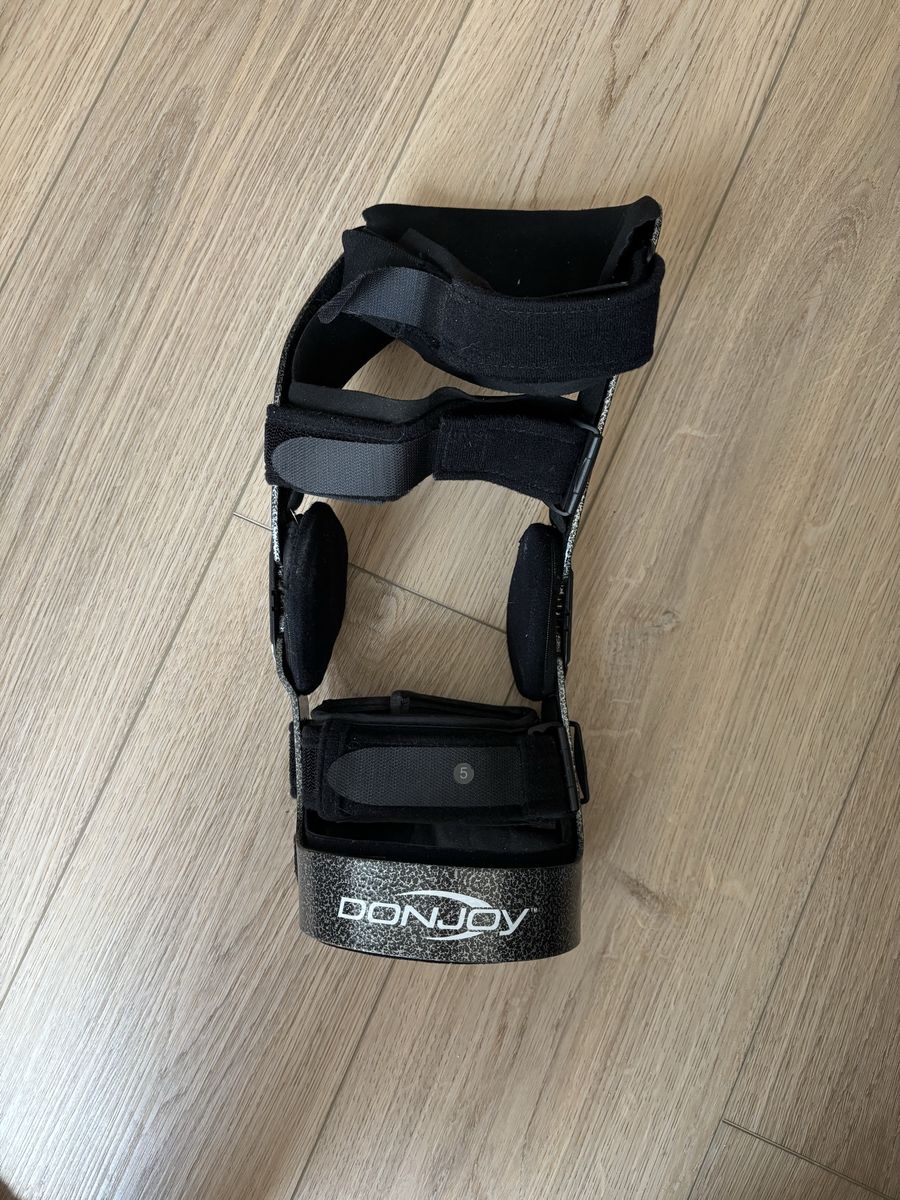 Main image 6