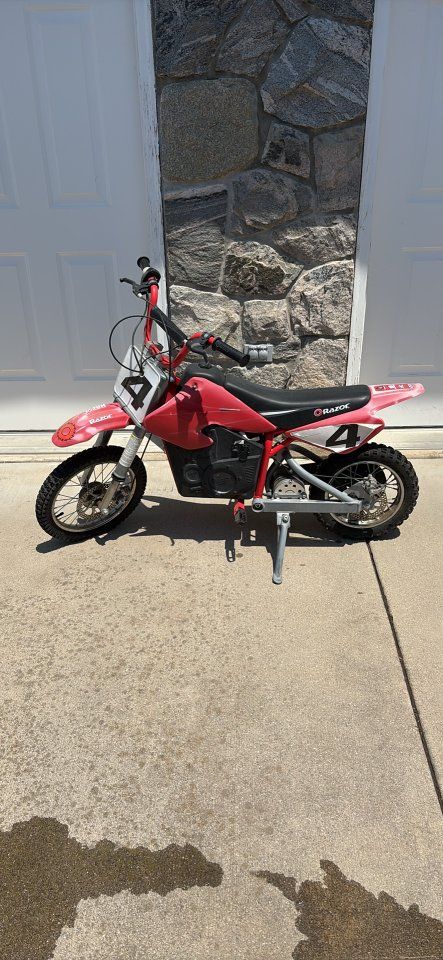 Razor MX500 electric dirt bike