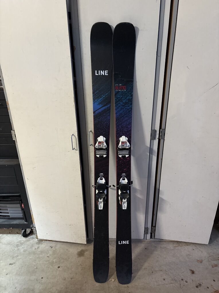 Broken Line Blend Skis WiTh Marker Squire Bindings