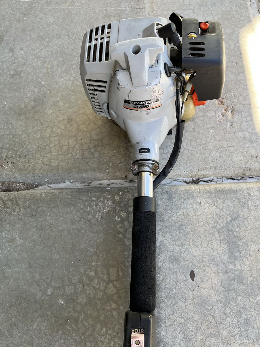 ECHO TRIMMER STRAIGHT SHAFT PRO SERIES SRM2400  WEED EATER, NOT STIHL HUSQVARNA