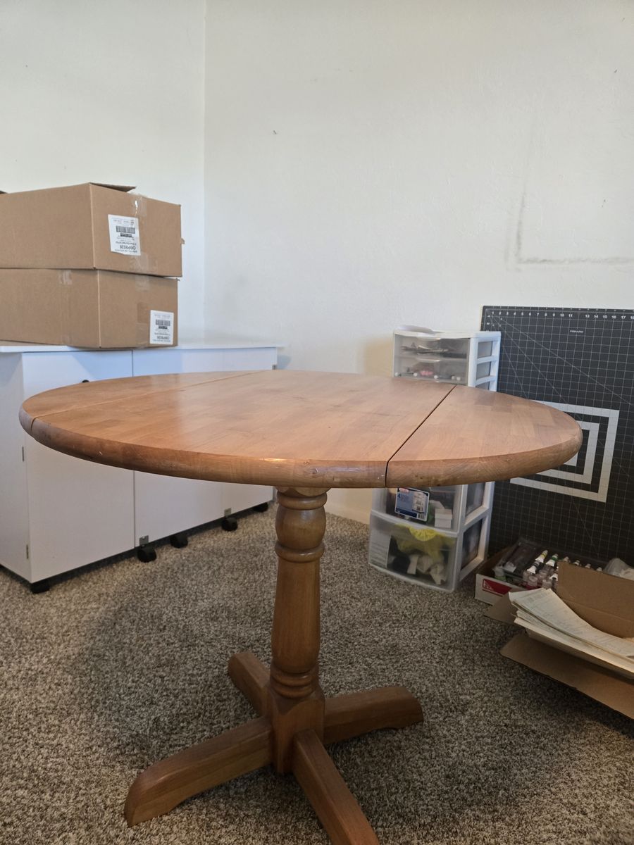Small folding pedestal table - Butcher block top