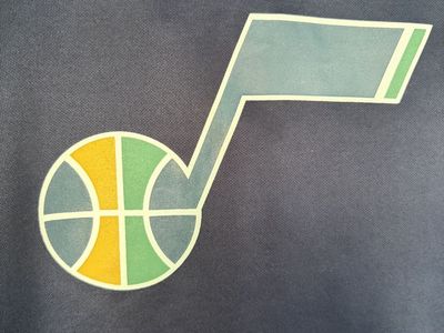 NBA Adidas Utah Jazz pullover hoodie Youth LG 16-18 (Adult S) NEW