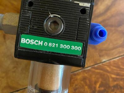 2 bosch pneumatic air control valves