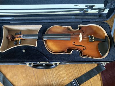 Full Violin (like new!)