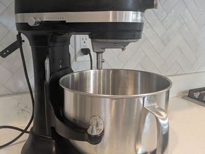 Large size Kitchen Aid mixer