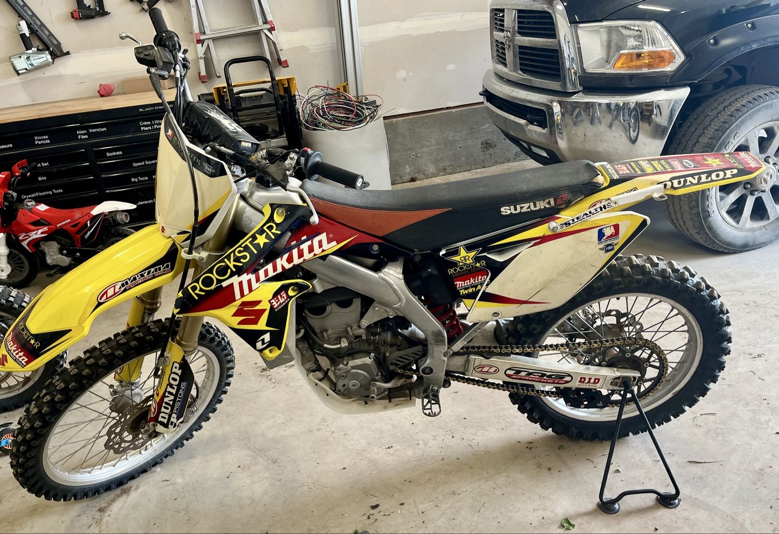 Suzuki RMZ450 Dirt Bike