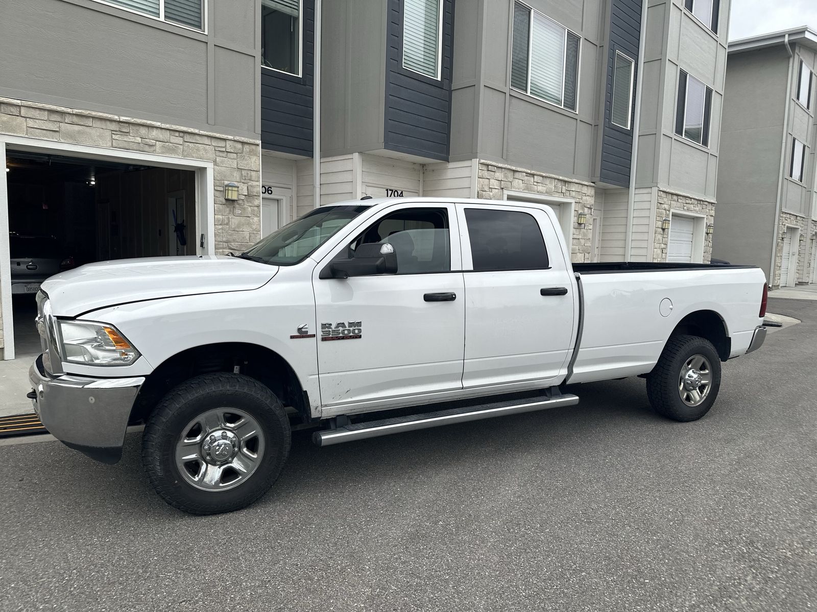 2017 Ram 3500 SLT