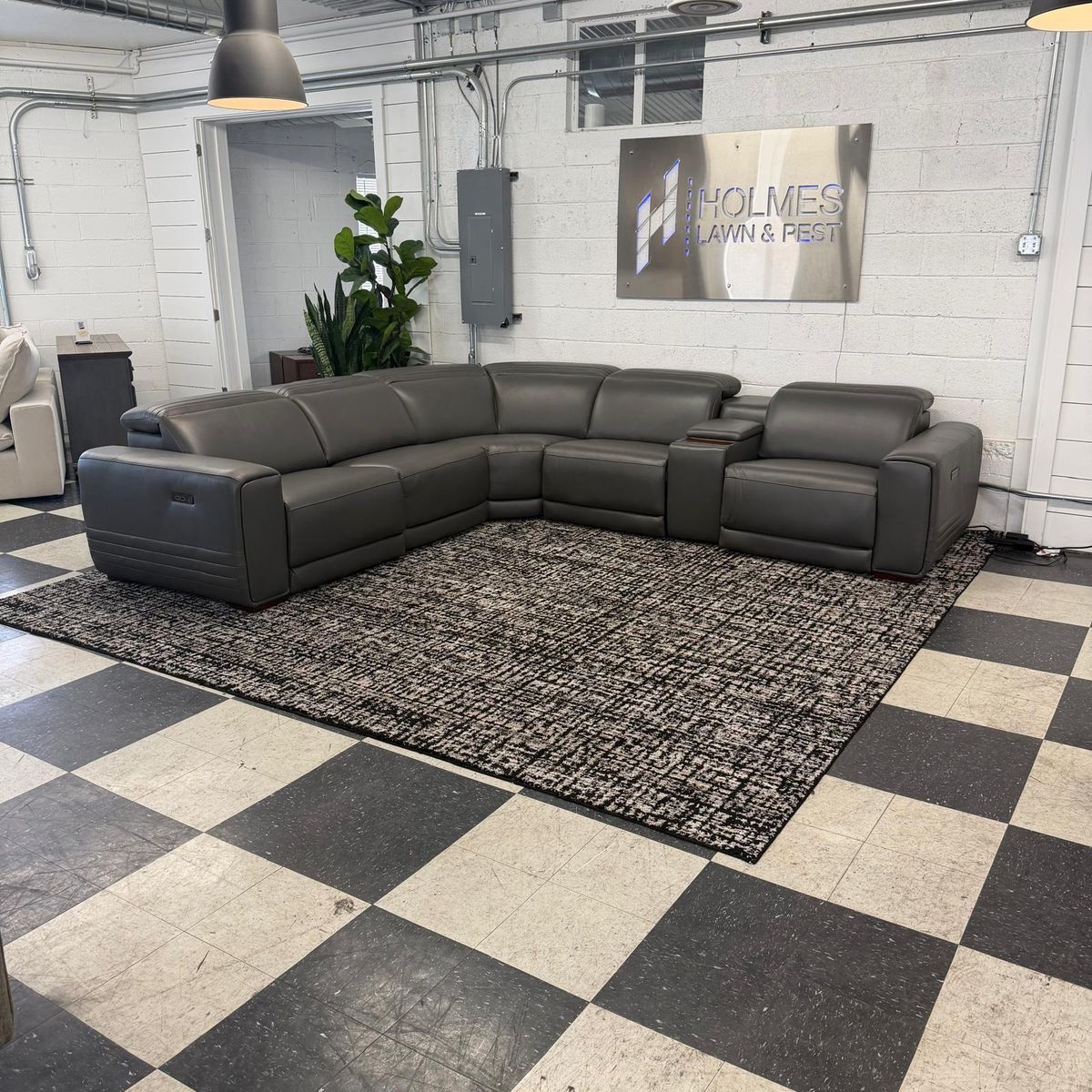 COSTCO KARSON LEATHER POWER RECLINING SECTIONAL W/ POWER HEADREST!!