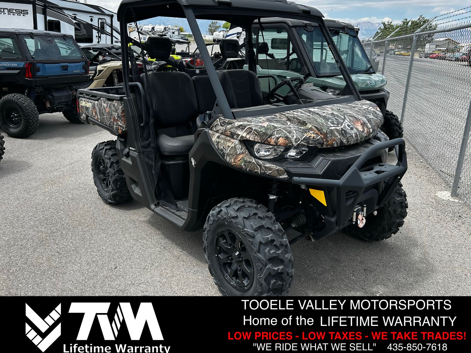 2024 Can-Am Defender XT HD9