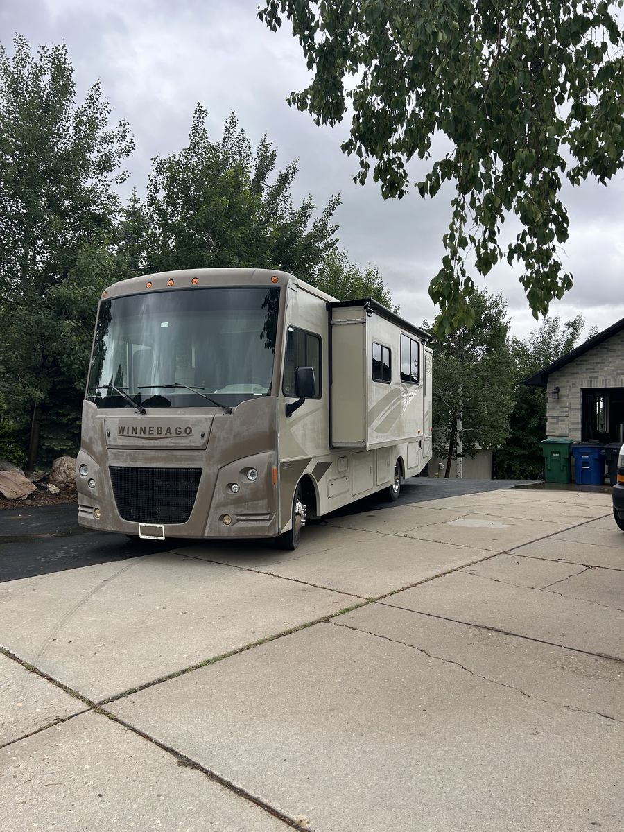 2016 Winnebago Vista 31KE