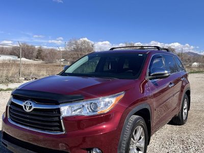 2015 TOYOTA HIGHLANDER LE