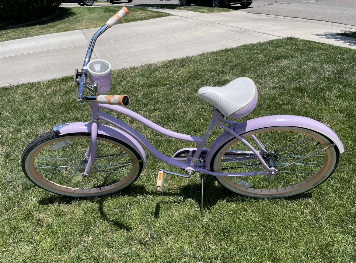 Women's Purple Beach Cruiser Bicycle with Fenders & Cup Holder