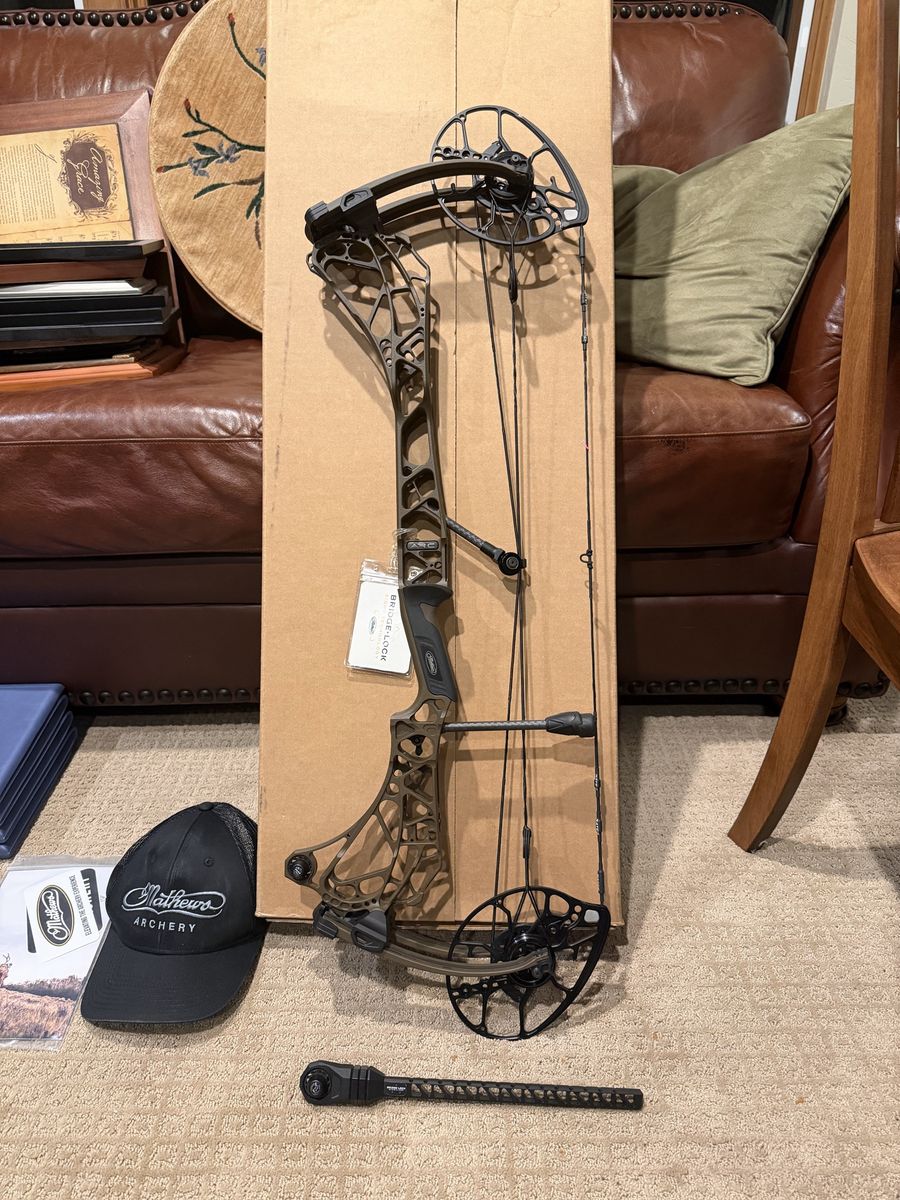 New Mathews ARC 30 Compound Bow, Kodiak, 10" Bridge Lock Stabilizer, 2026 Model, $1250 firm