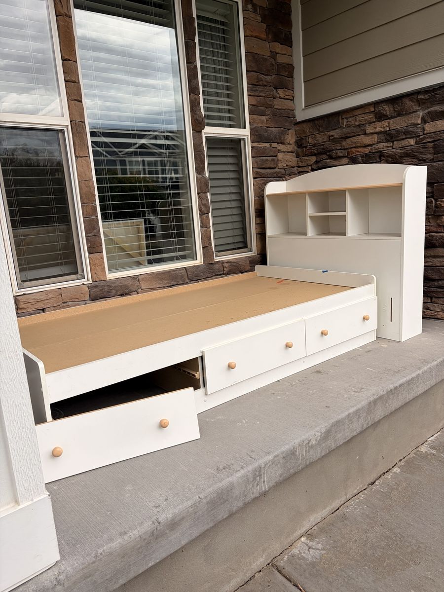 Twin Captains Bed with Drawers and Storage Shelves - Ikea