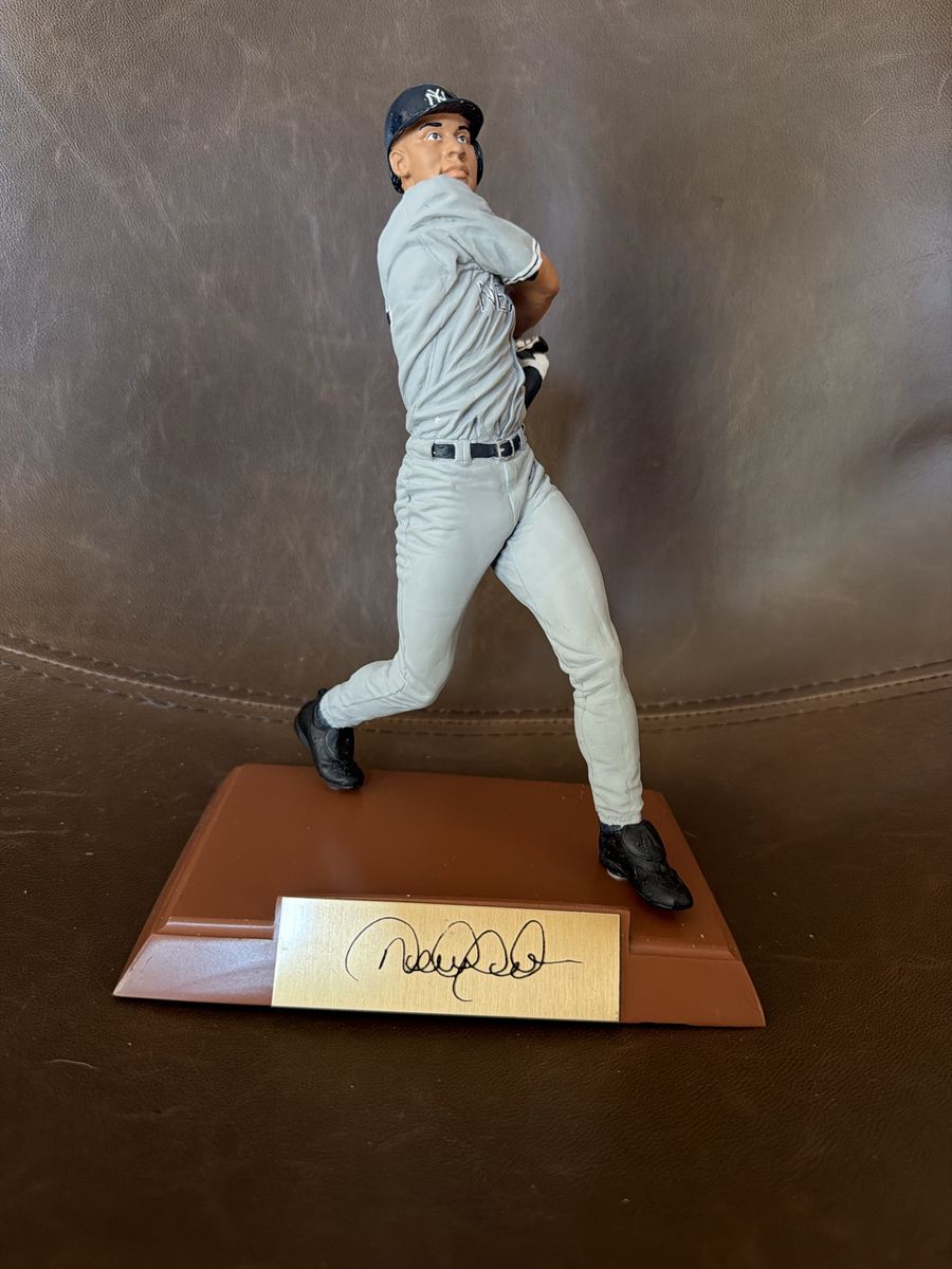Derek Jeter New York Yankees MLB Baseball Salvino Statue Signed Base Collectible