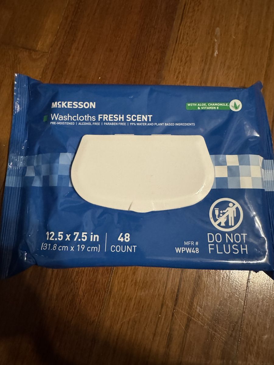 McKesson Pre-Moistened Fresh Scent Washcloth Wipes - 48 Count (12.5 x 7.5 in)