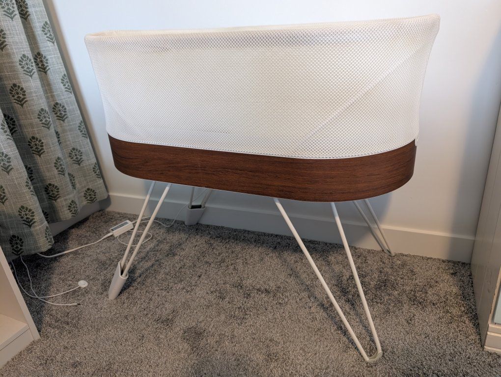 SNOO Bassinet, Sheets, and Swaddles