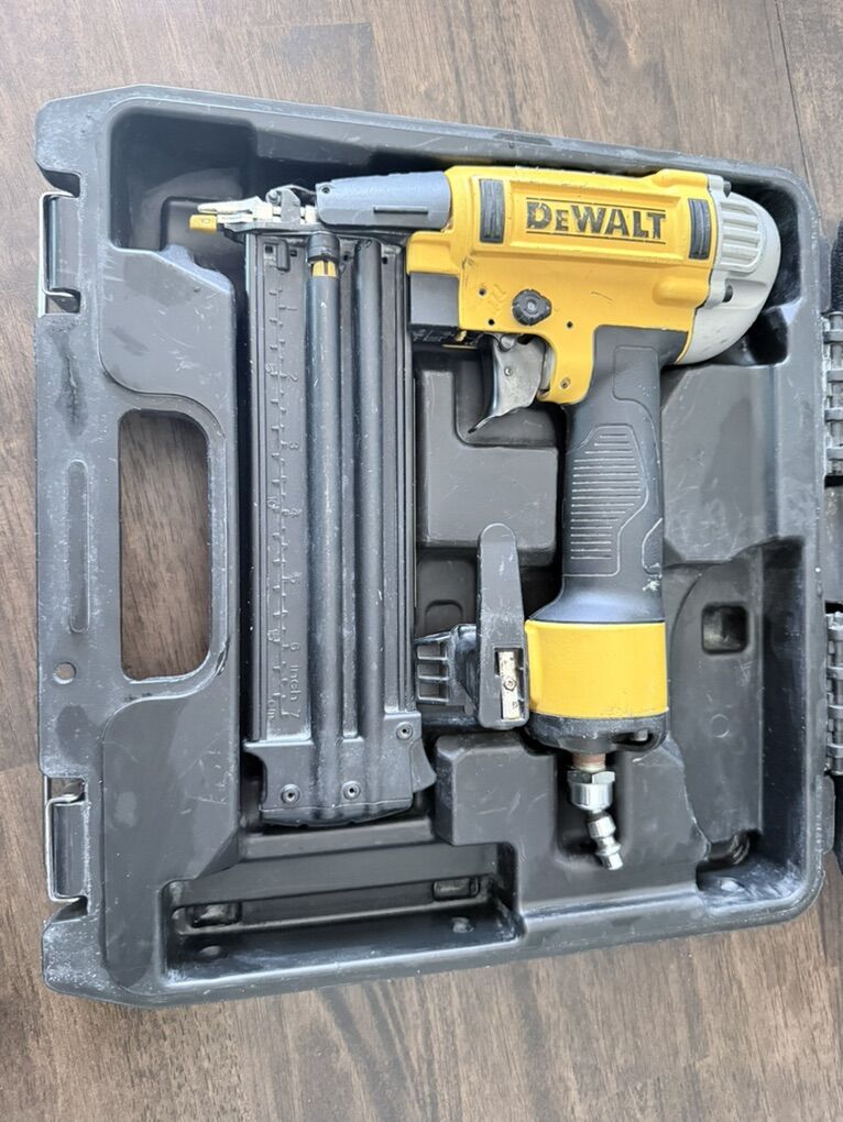 Dewalt 18 Gage Finish Gun