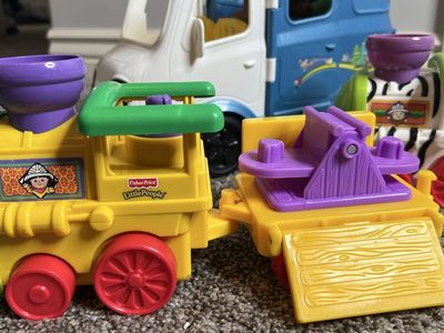Fisher price little people train set