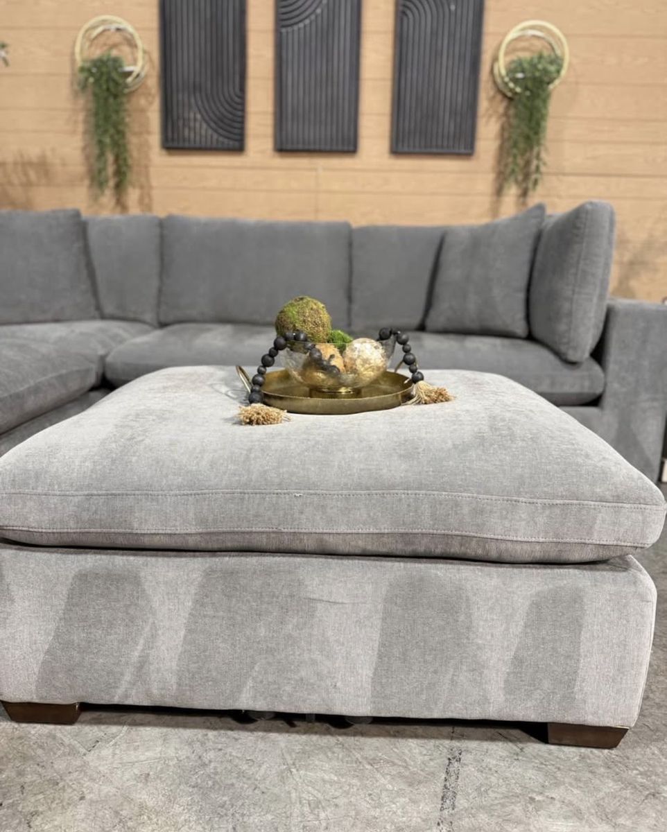 Main image 3