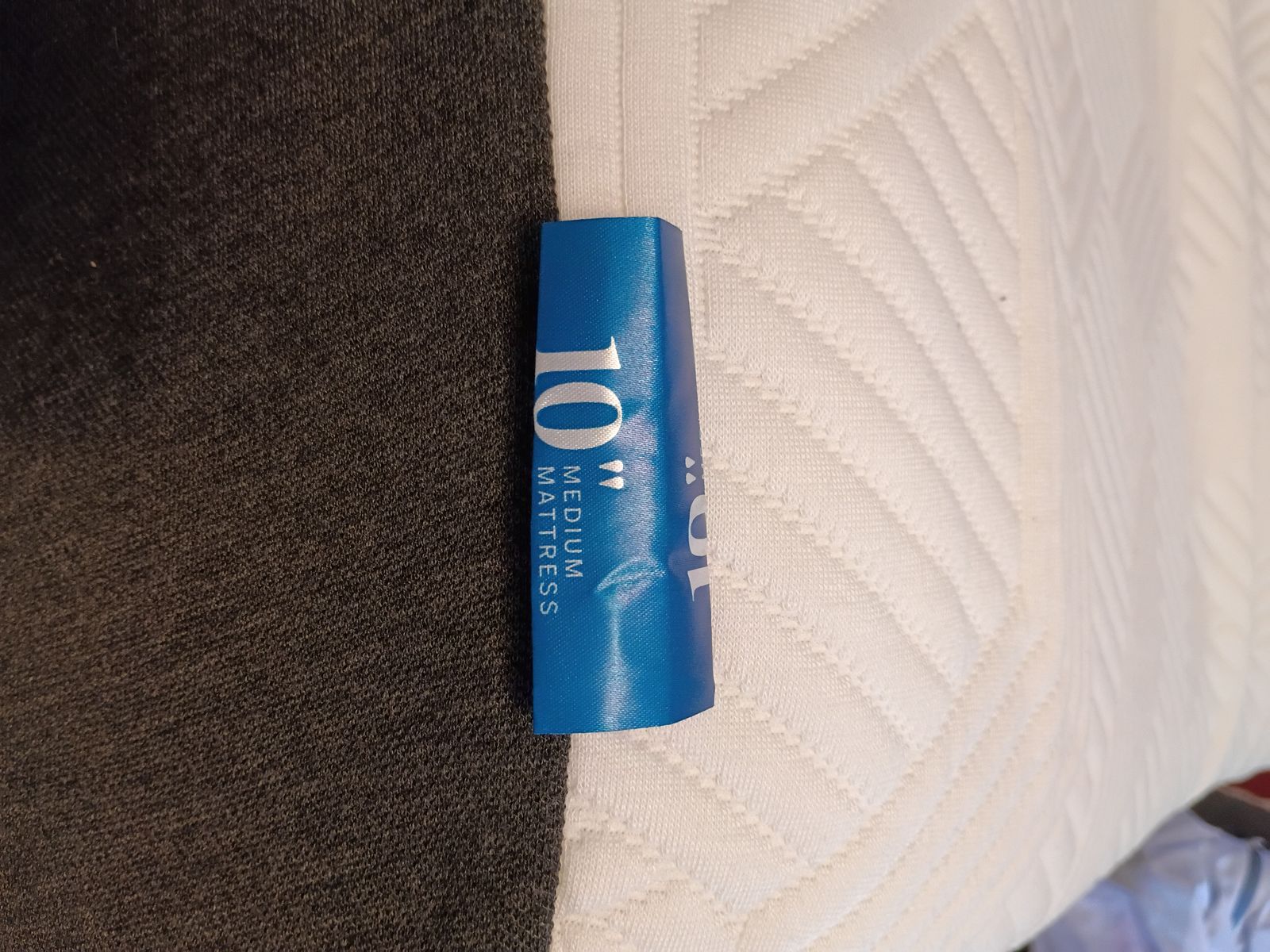 Queen Mattress. Lucid 10" Medium Density.