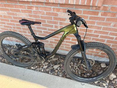 2019 Liv Intrigue Advanced Carbon Mountain Bike - Size Small