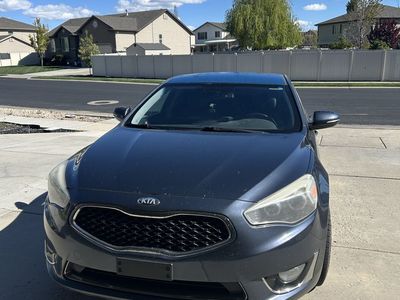 2014 KIA CADENZA Premium