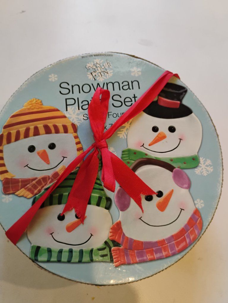 Boston Warehouse Snow Much Fun Snowman Plate Set (Set of Four, 6" x 7")