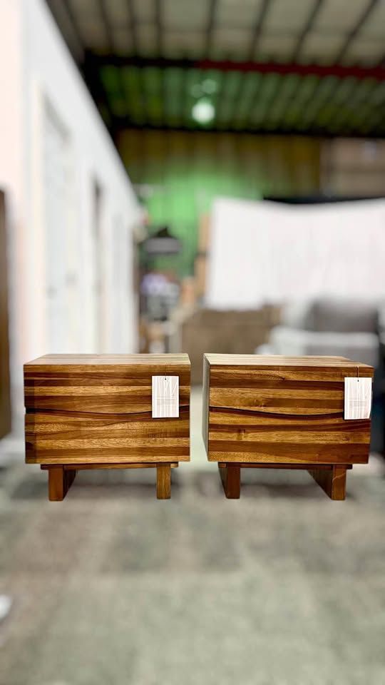 SOLID WOOD NIGHTSTAND SET – NATURAL FINISH – MODERN BEACH STYLE