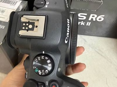 Canon R6 ii body like new