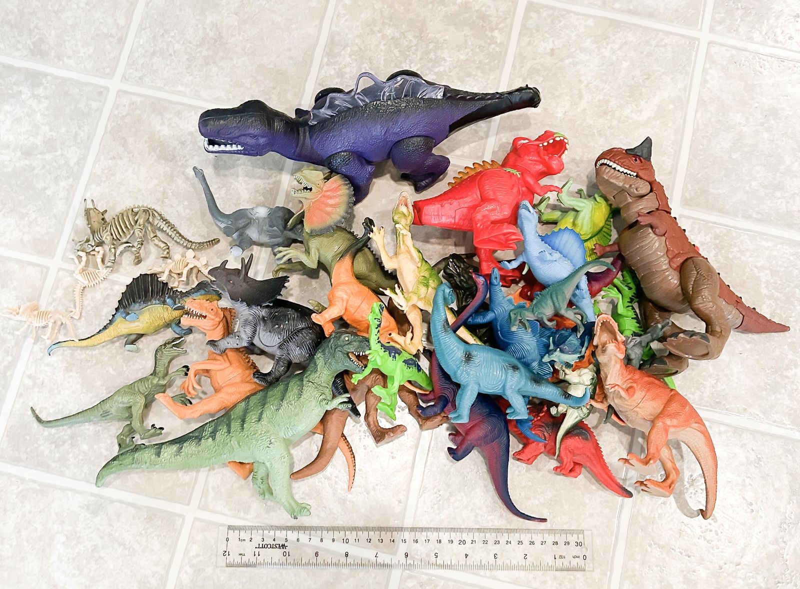 Dinosaur Toy Lot of 30
