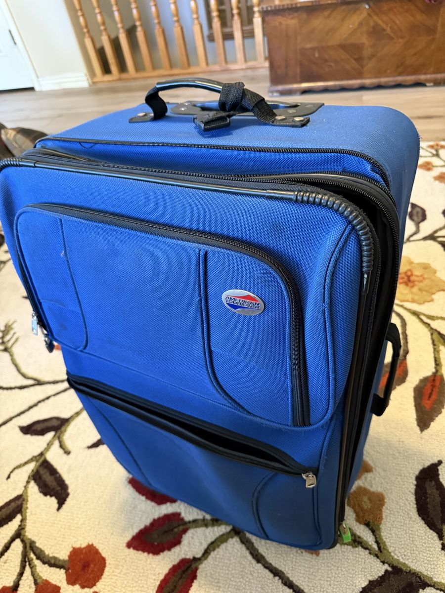 Luggage set