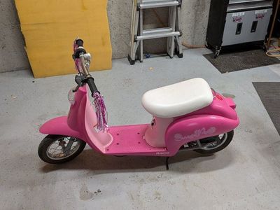 Razor Pocket Mod Sweet Pea Electric Scooter - Pink