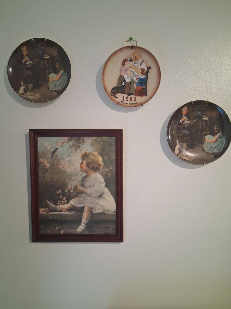 3 plates and one  picture for sale $40.00