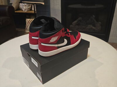 Air Jordan 1 Mids, OG Colorway Bred, Size 12 Mens