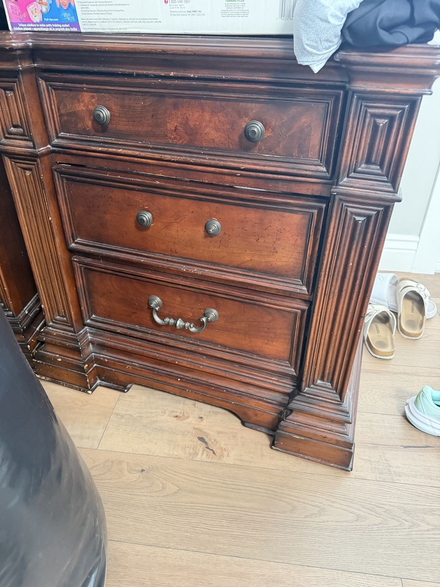 Main image 3