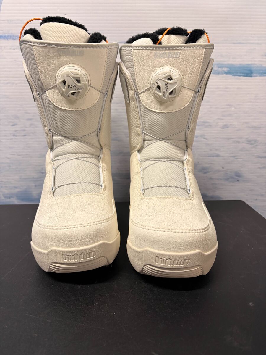 Lightly Used 2026 Thirtytwo W's Shifty Boa Gray/purple Women's Snowboard Boot - 7W US