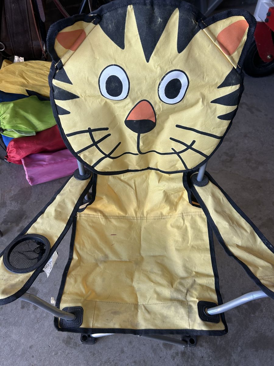 Kids Sports Camping Chairs (6)