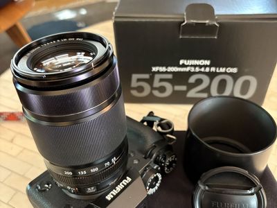 Fujifilm 55-200 XF zoom lens