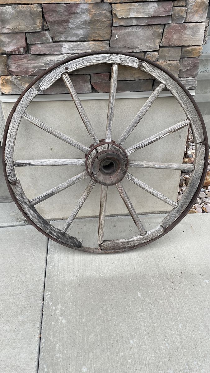 Antique Wagon Wheel