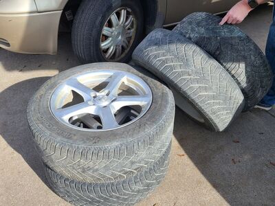 Wheels with winter tires - 225/60r17 5x4.5 Toyota