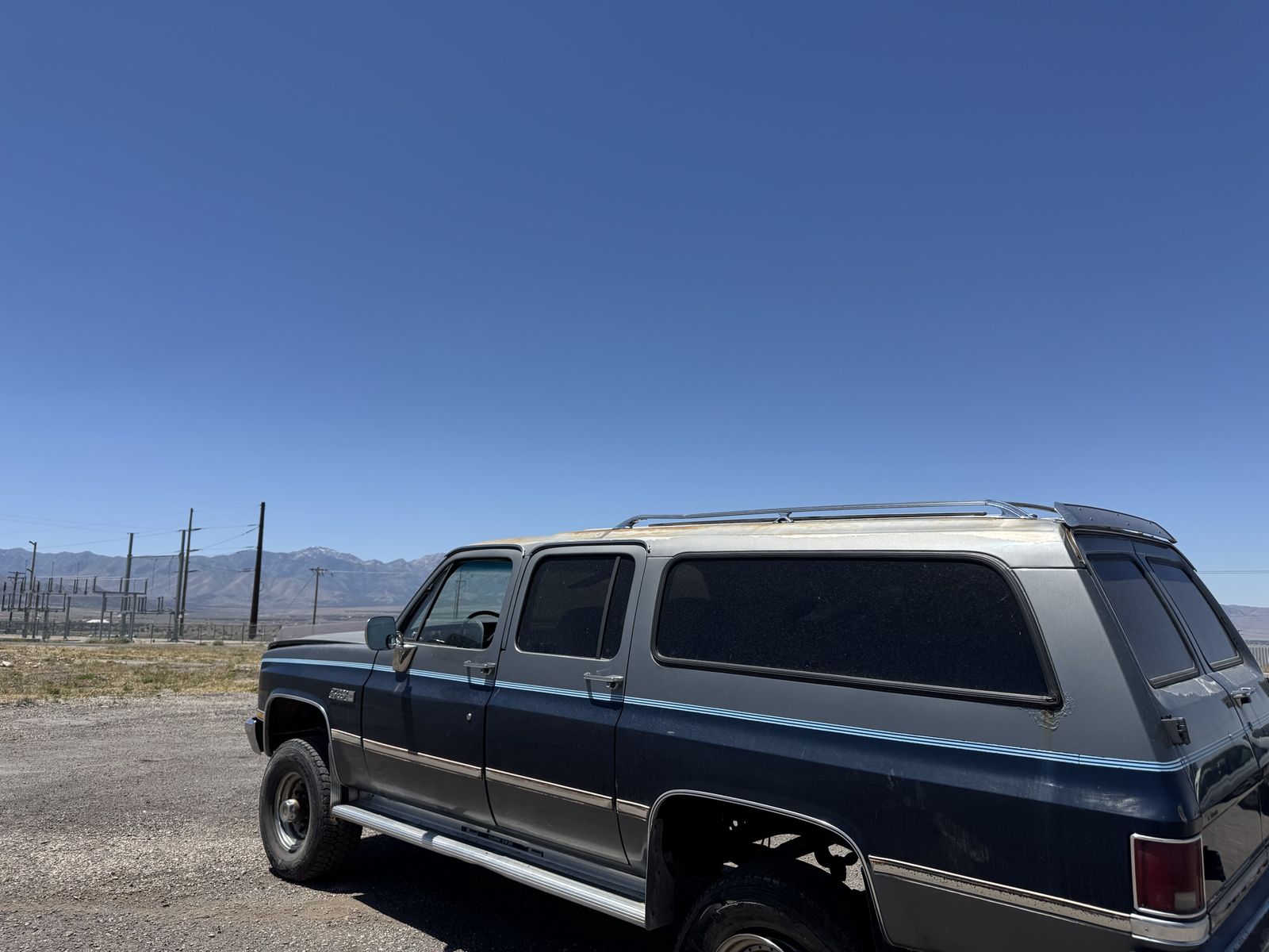 1987 GMC Suburban V2500