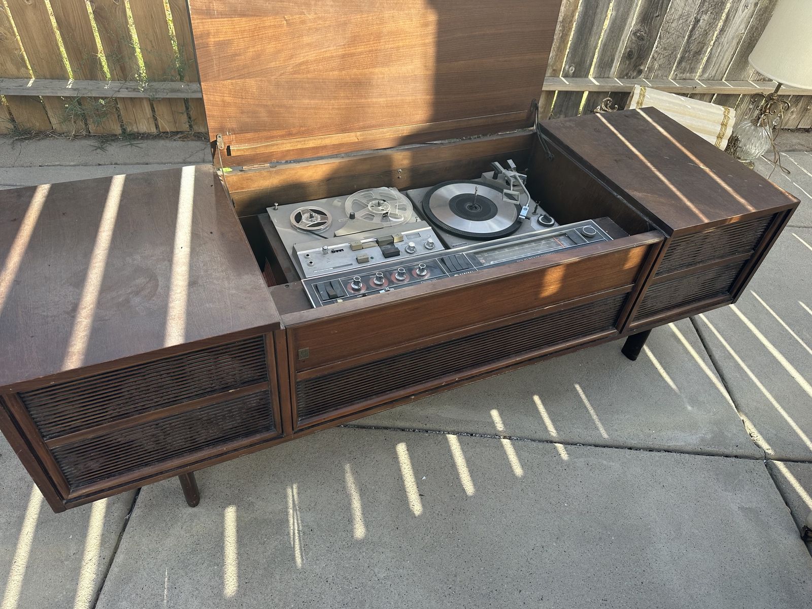 Garage / Estate Sale