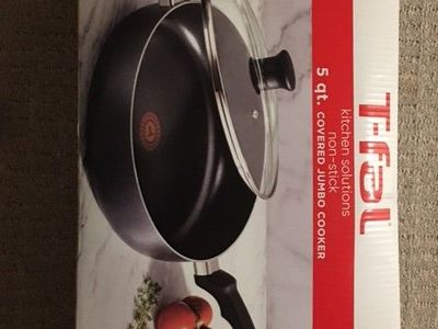 T-fal Easy Care Nonstick Jumbo Cookware with lid (5 Quart)