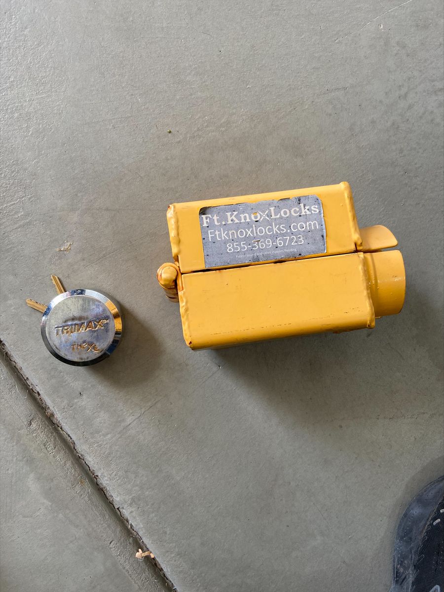 Curt Style Trailer Coupler Lock for Bumper Pull Trailers with Trimax Puck Lock