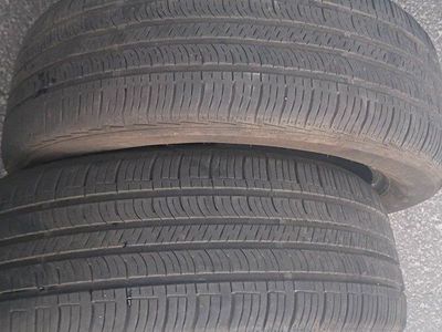 (2)Nexen NPriz AHS. 215/55R17