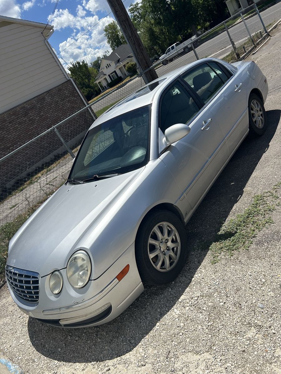 2008 Kia amanti