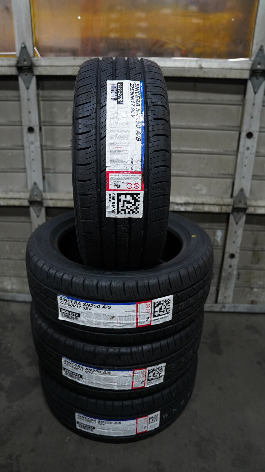 tires 225-50-17 Falken sinsera
