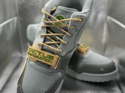 Travis Scott Trainers Sz 9 100