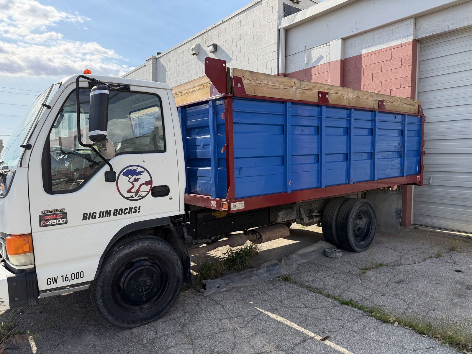 GMC 4500 Tilt bed